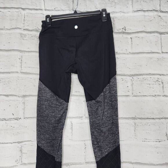 YogaLicious Womens Black Gray Mesh Inserts Mid-Rise Cropped Leggings Size Small - Picture 7 of 10